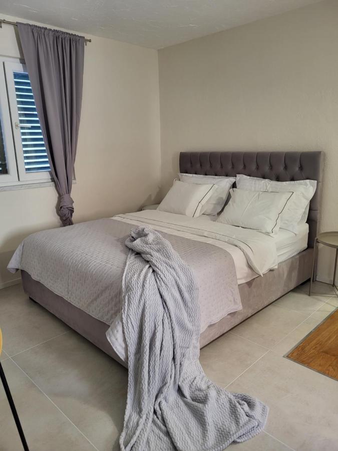 Old Town Sedlar Apartment Split Buitenkant foto